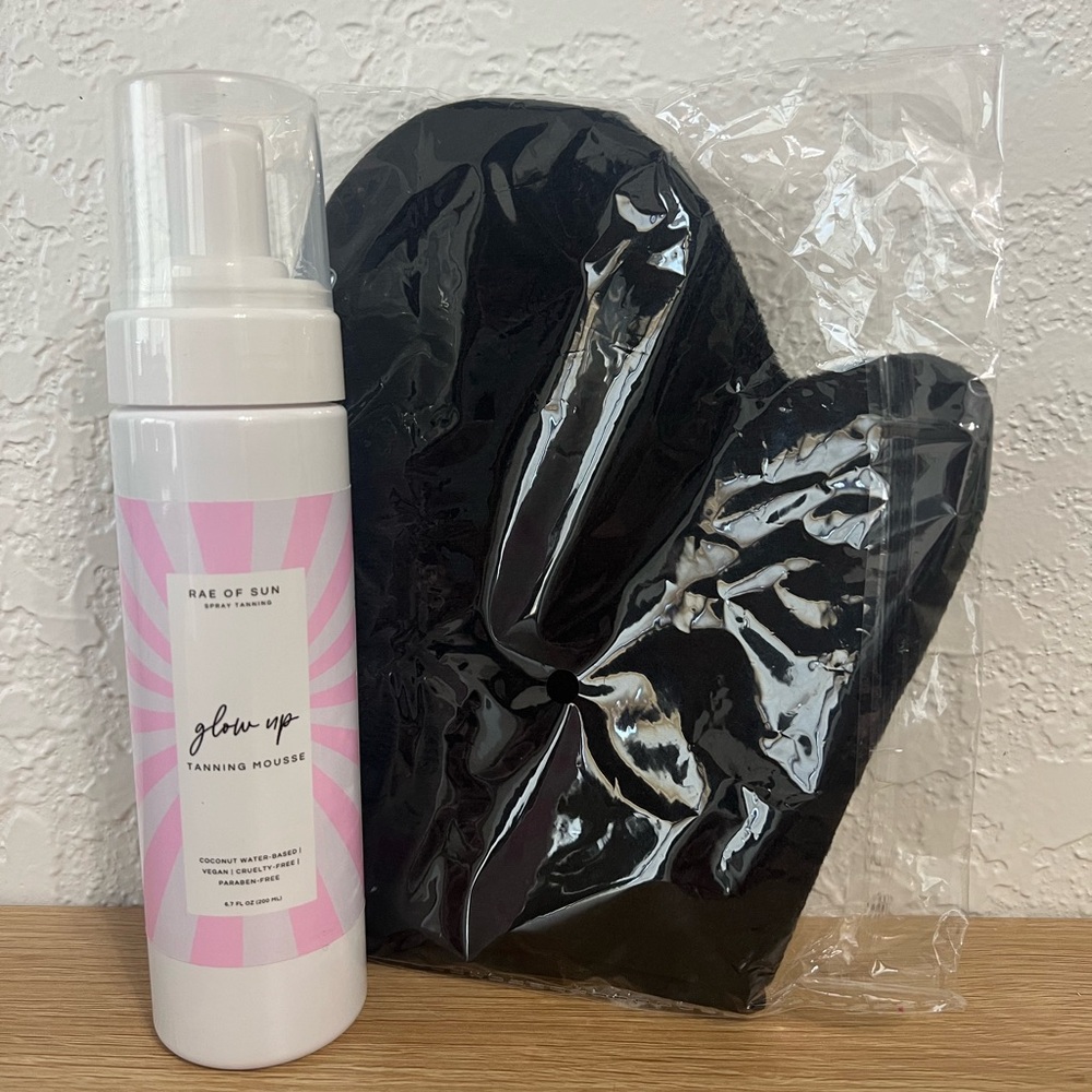 Glow Up Self Tanner Mousse & Tanning Mitt